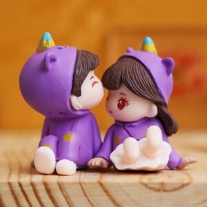 Chocozone Polyresin Forehead Kissing Couple Miniature Couple Showpiece Decorative Gifts Valentine Gift for Girlfriend Boyfriend Husband Wife Gifts for Him Her - 5.5cm x 4cm